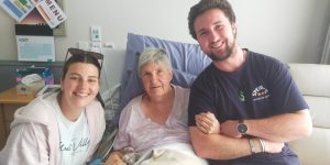 Tania with her Mum and brother in hispital
